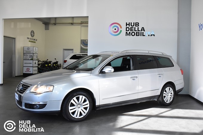VOLKSWAGEN Passat 2.0 TDI DPF Var. Highline